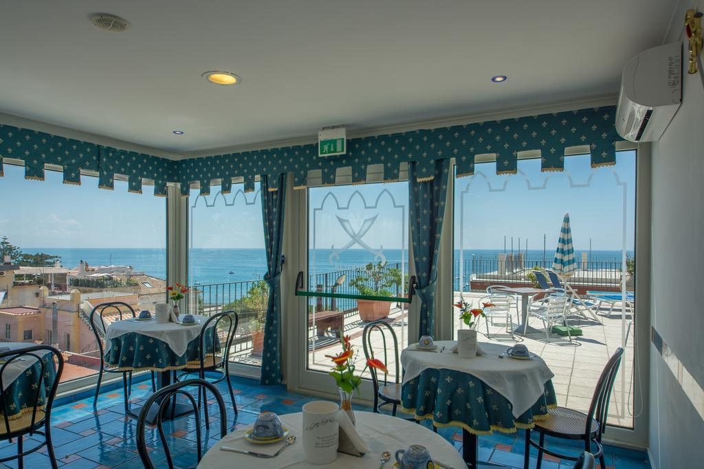 Riviera B&B Rooms Maiori Eksteriør billede