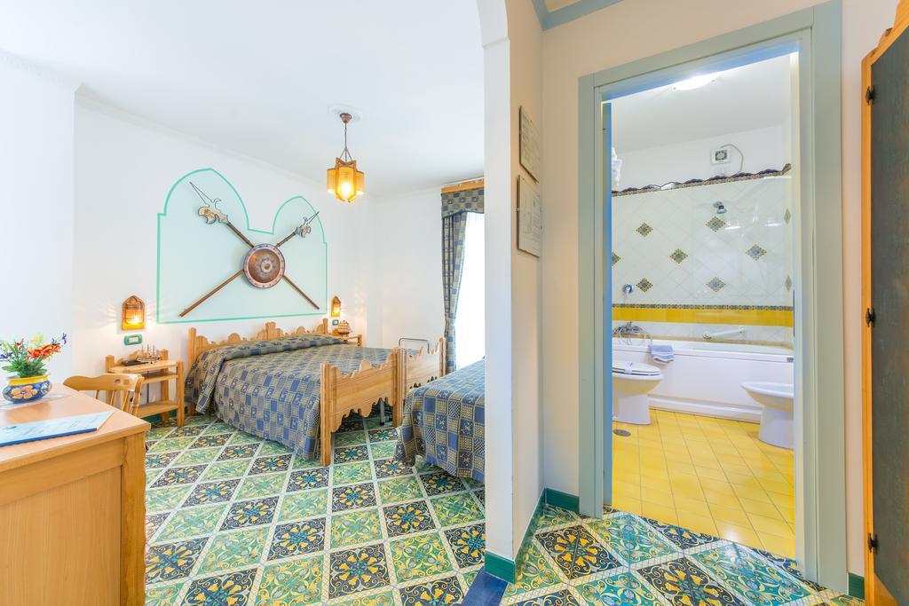 Riviera B&B Rooms Maiori Værelse billede